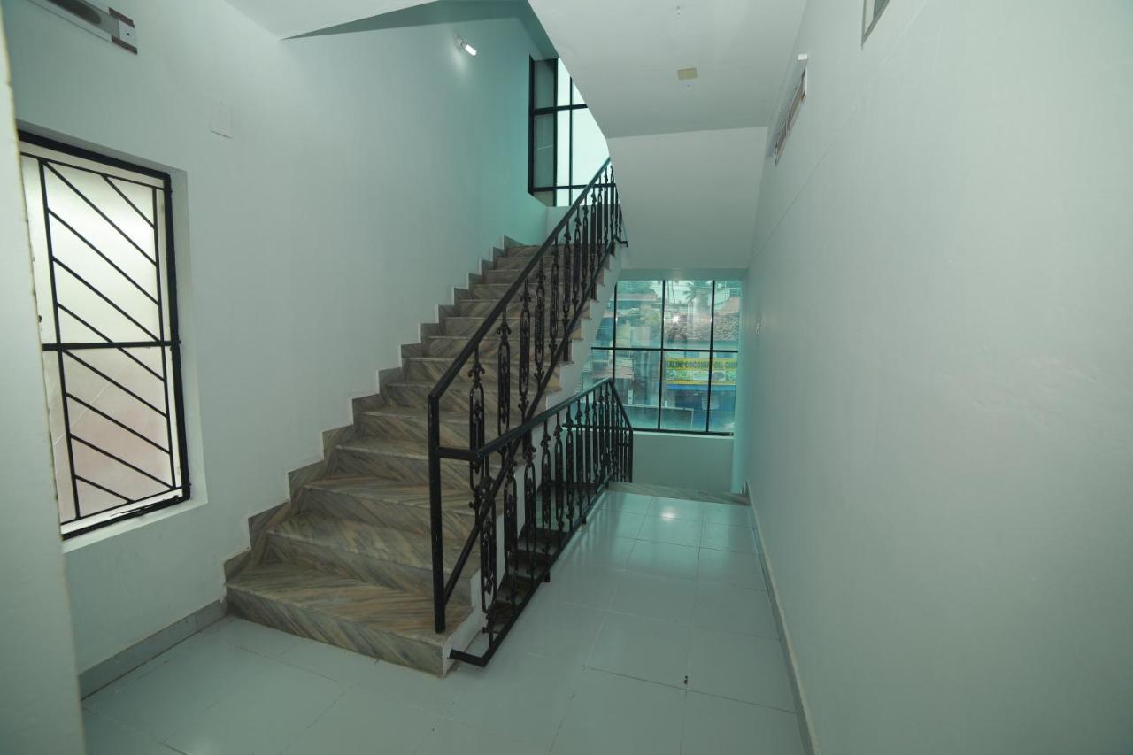 होटल Meghna Residency