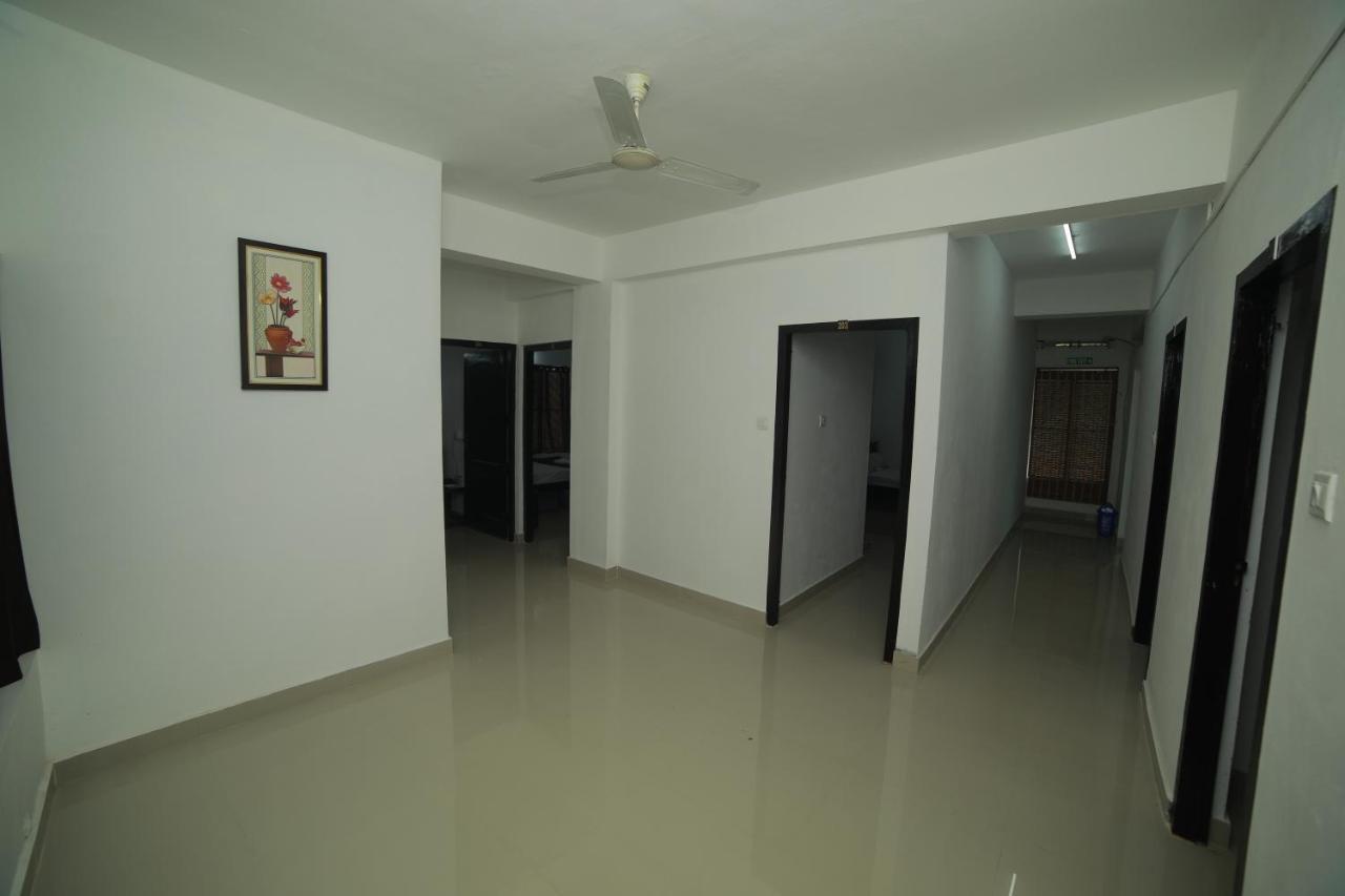 होटल Meghna Residency
